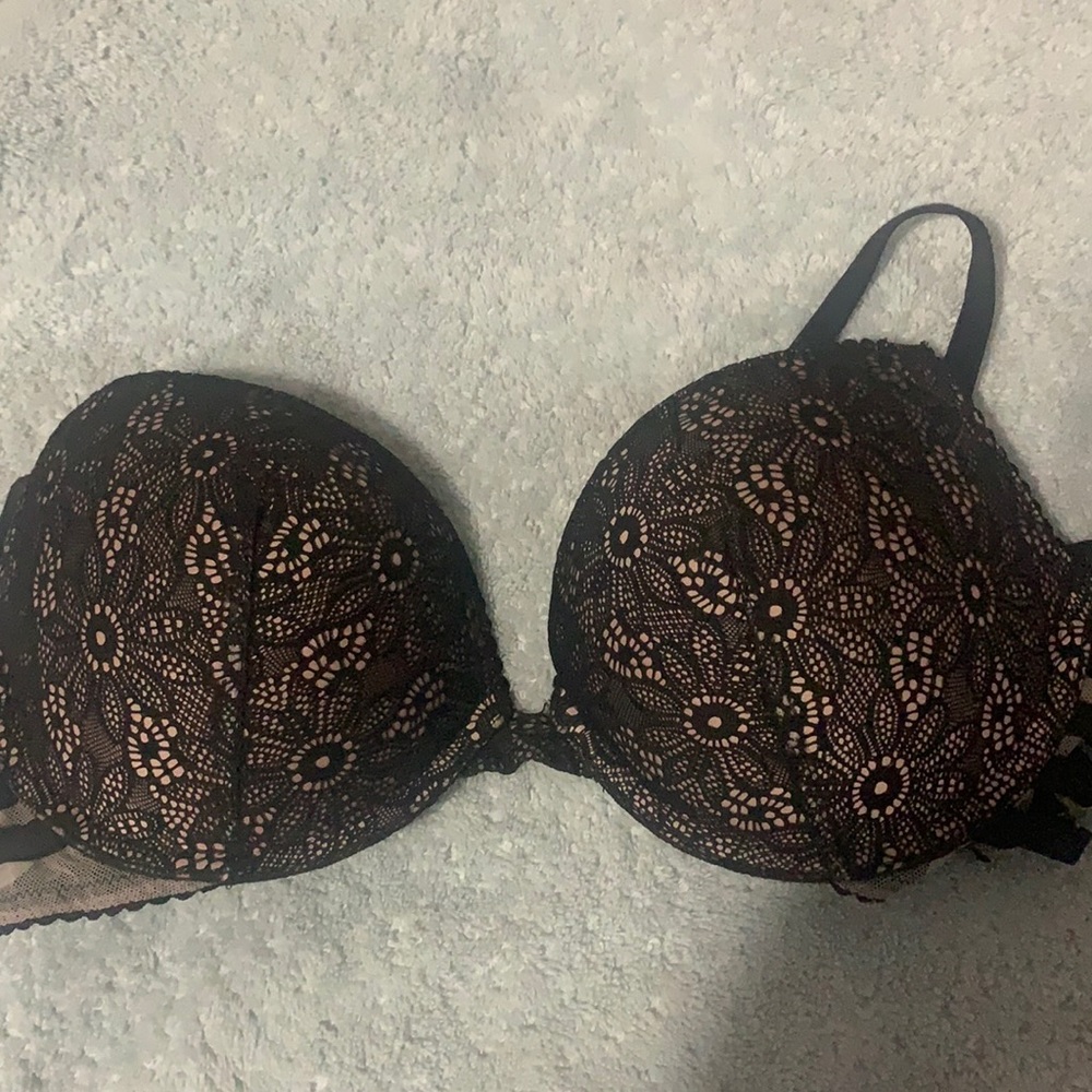 Beautiful bra.